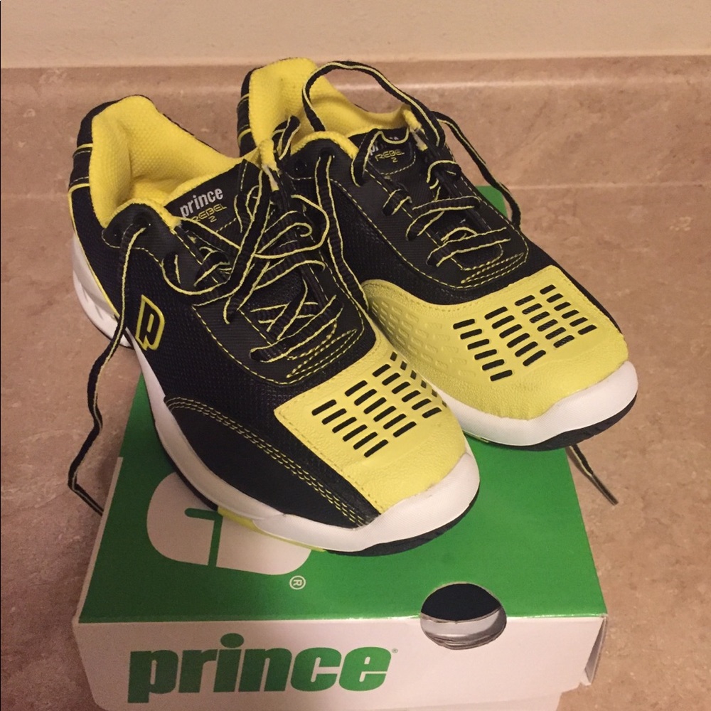 Prince boys tennis shoes